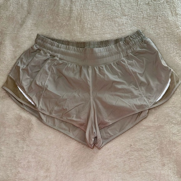 lululemon athletica Pants - Lululemon Hotty Hot Shorts